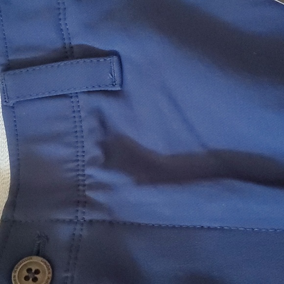 Under Armor heatgear shorts - Picture 4 of 8